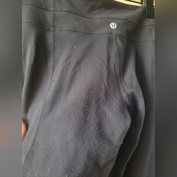 Lululemon Athleti a Bla k Flare Pants - Picture 7 of 7